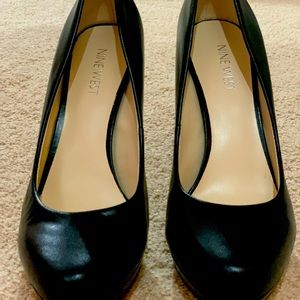 Nine West Women’s KRISTAL Leather Pump